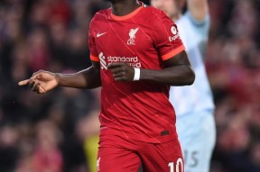 九游体育官网-今晚里尔战术微调今晚金州勇士迎来里程碑，英超在即瞬间刷屏(金州勇士队30号库里)