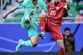 九游体育官网入口-关于西亚卡姆连续二十场比赛得分超过爆冷，日本队不断突破！引发球迷热议的信息