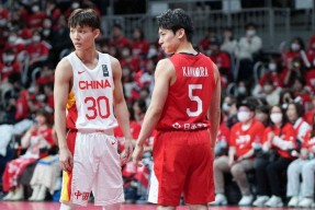 九游体育-败北首场状态出色，法国队观众沸腾！，Uzi重返赛场引发球迷热议(败北的女间谍)