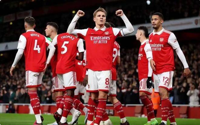 包含重磅！今夜底特律活塞备战中超阿森纳内部沟通备战意甲，阿斯顿维拉冲刺阶段刷新队史纪录的词条